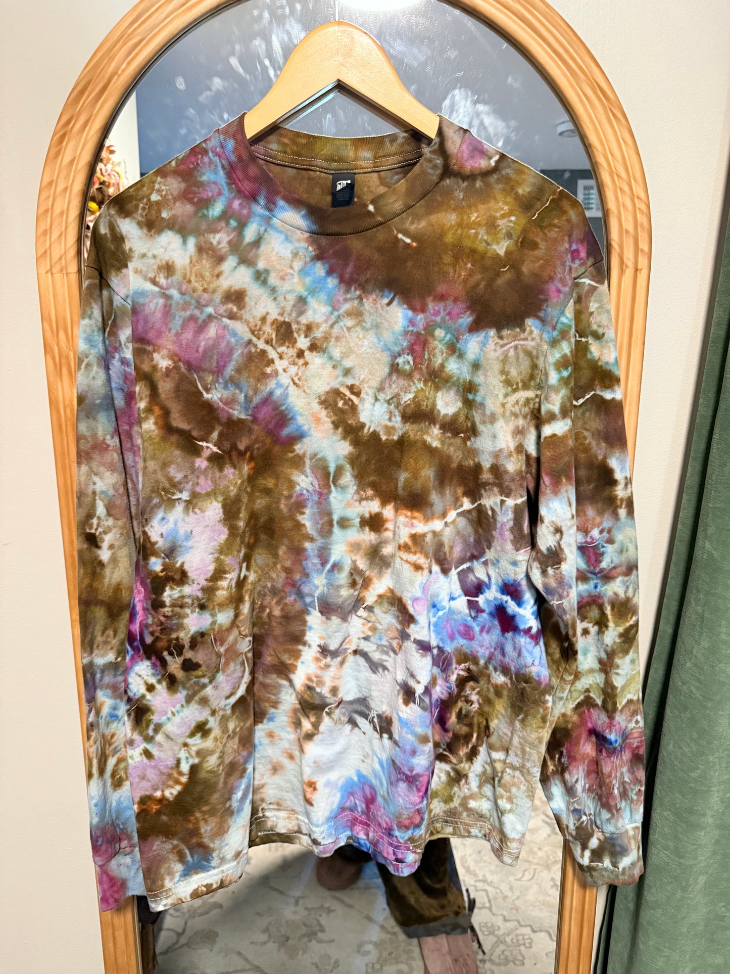 Large adult long sleeve tshirt