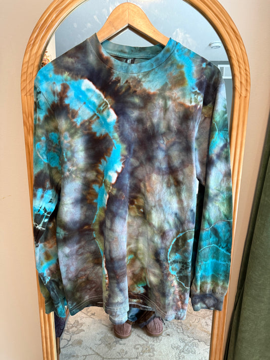 Medium adult long sleeve tshirt